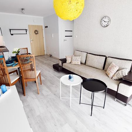 Appartamento Apartament Kapitanski Kołobrzeg Esterno foto