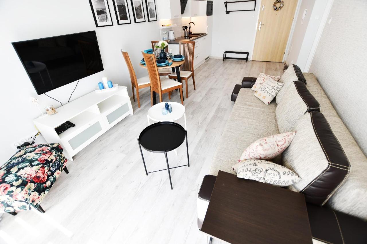 Appartamento Apartament Kapitanski Kołobrzeg Esterno foto