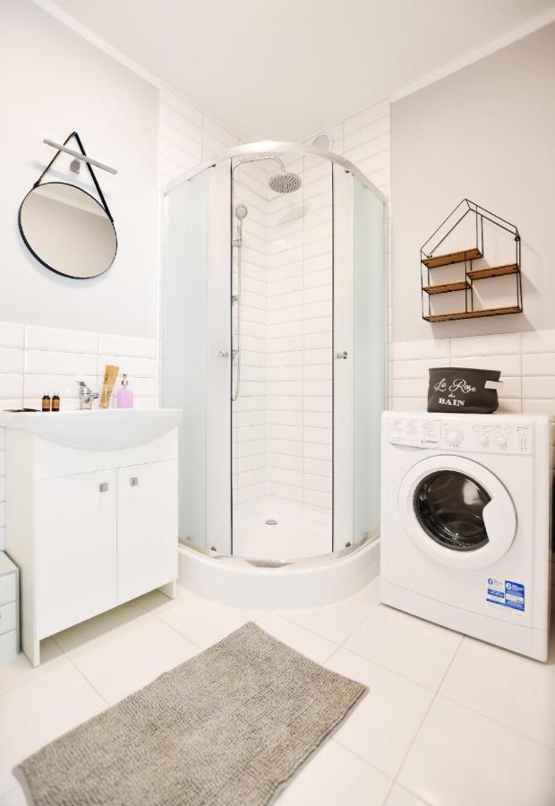 Appartamento Apartament Kapitanski Kołobrzeg Esterno foto